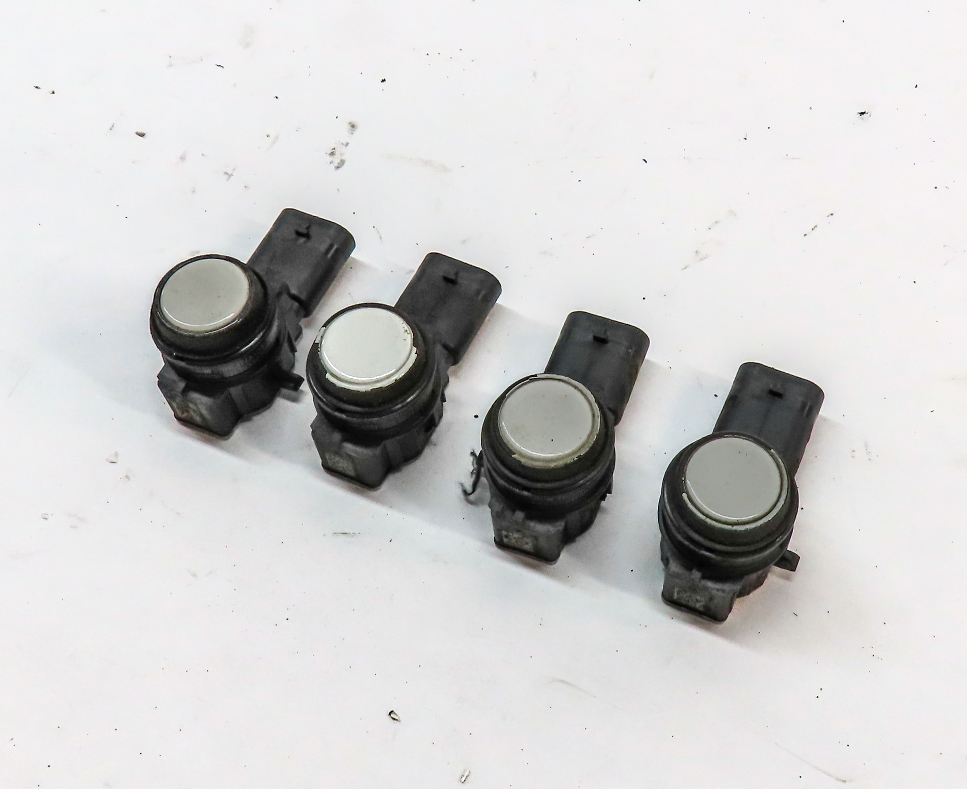 2017 BMW 330E 3-SERIES (F30) REAR PDC PARK ASSIST DISTANCE SENSOR SET-4 (White) — exact item pictured